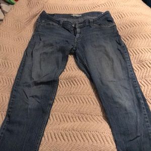 Levi’s 524 Too Superlow jeans